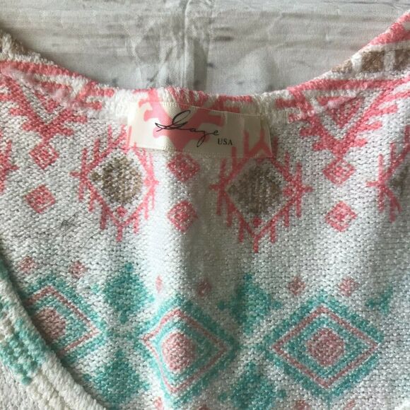 Gaze Womens Knit Top Tank Elephants Geometric Sleeveless Sz XS - Picture 3 of 6